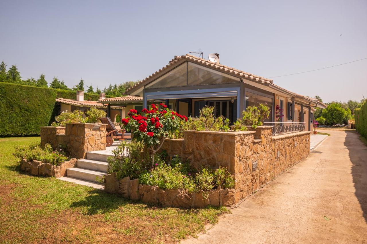 Amaliada Kourouta Villas מראה חיצוני תמונה